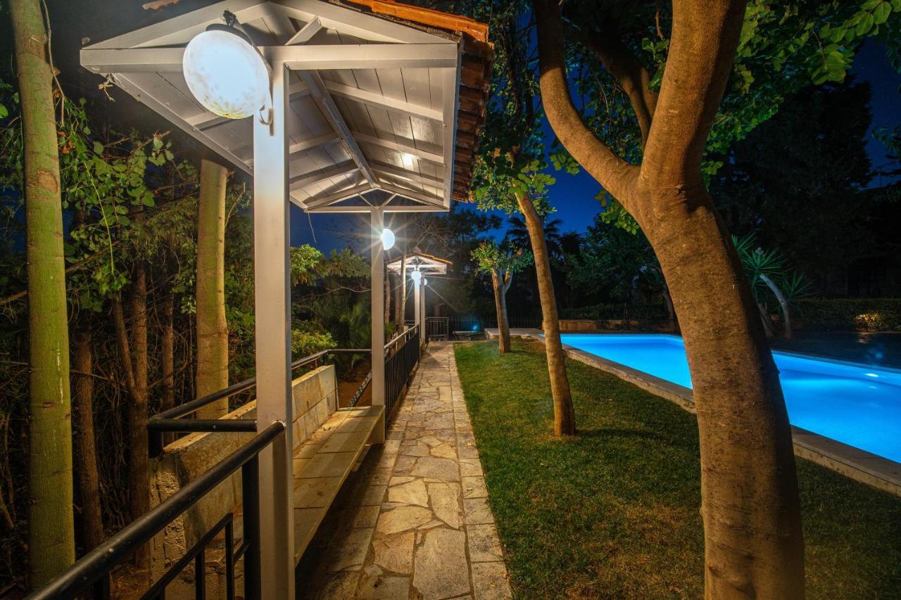 Eleni Villa